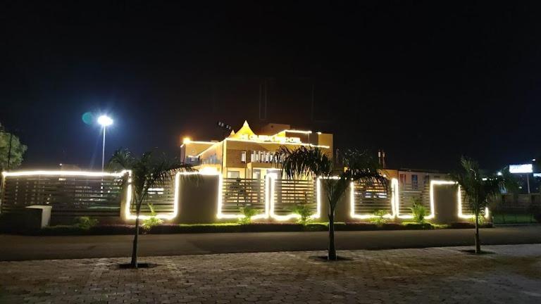 Hotel The Celestial Park, Bhopal Esterno foto